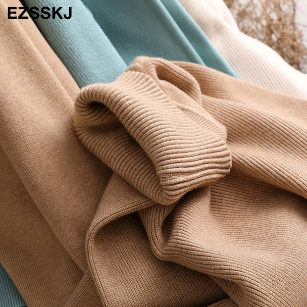 Turtleneck Sweater + Carrot Jogging Pants