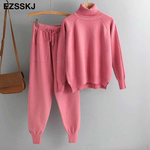 Turtleneck Sweater + Carrot Jogging Pants